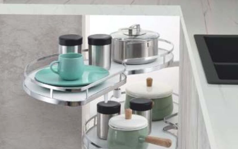 Swing Corner White Base